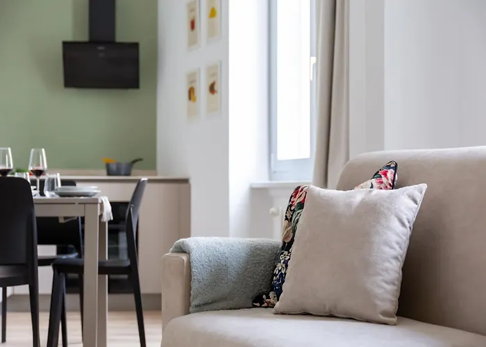 The Best Rent - Spacious And Renovated Two-Bedroom Apartment Downtown